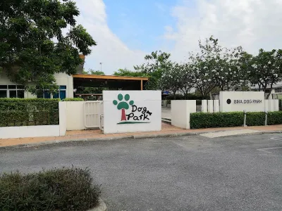 BMA Dog Park - Watcharapol