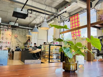 Piccolo Vicolo Café at Dadfa Lasalle