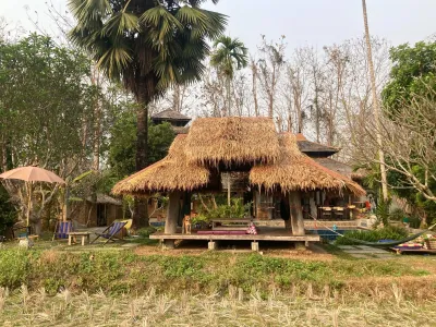Buzzas @ Pai Chan