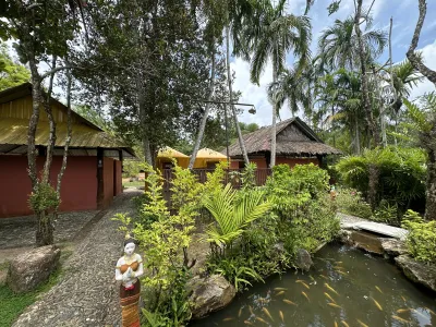 Sawasdee Lagoon Camping & Restaurant