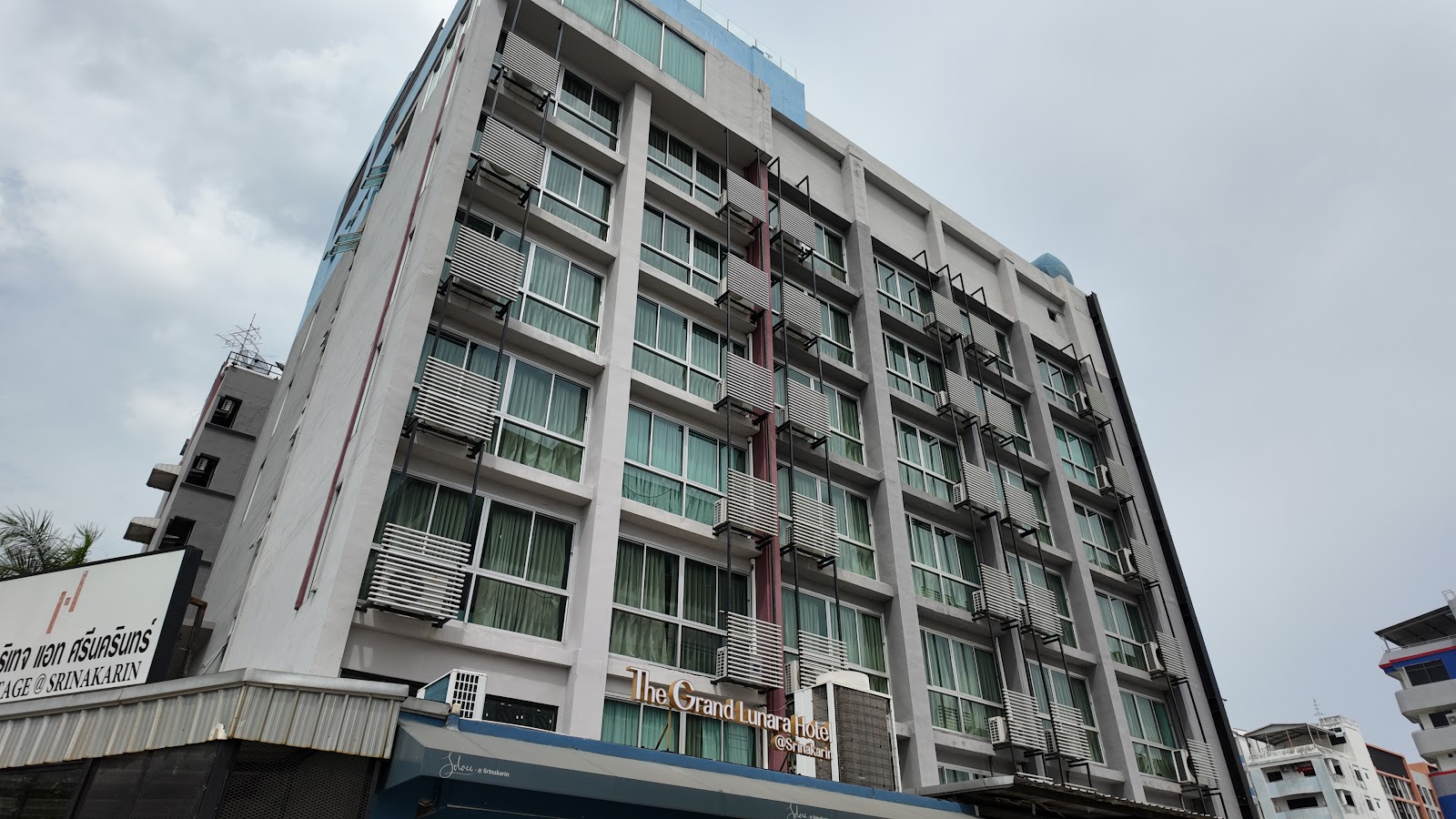 Chaba Inn Srinakarin