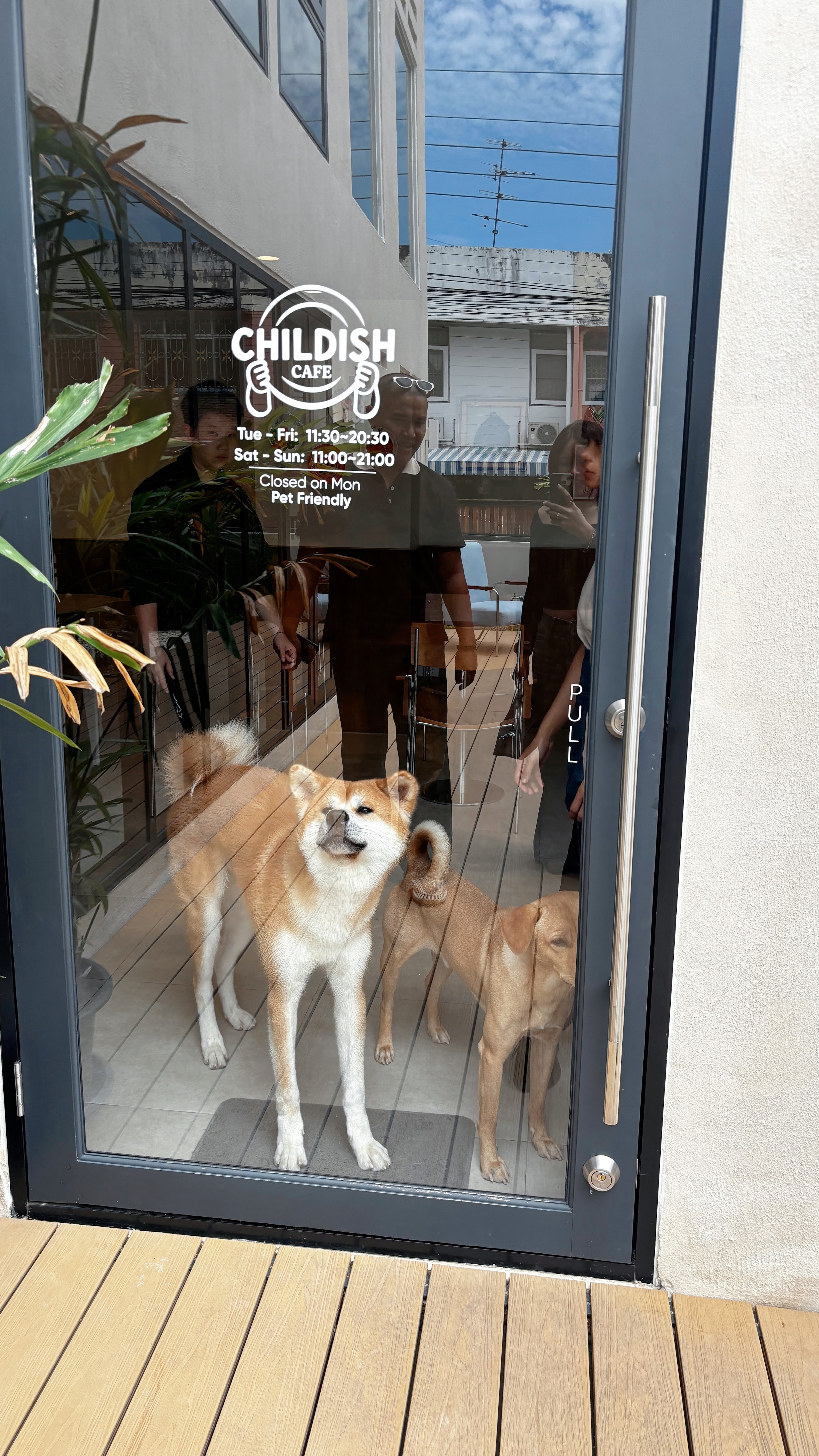 Childish Cafe