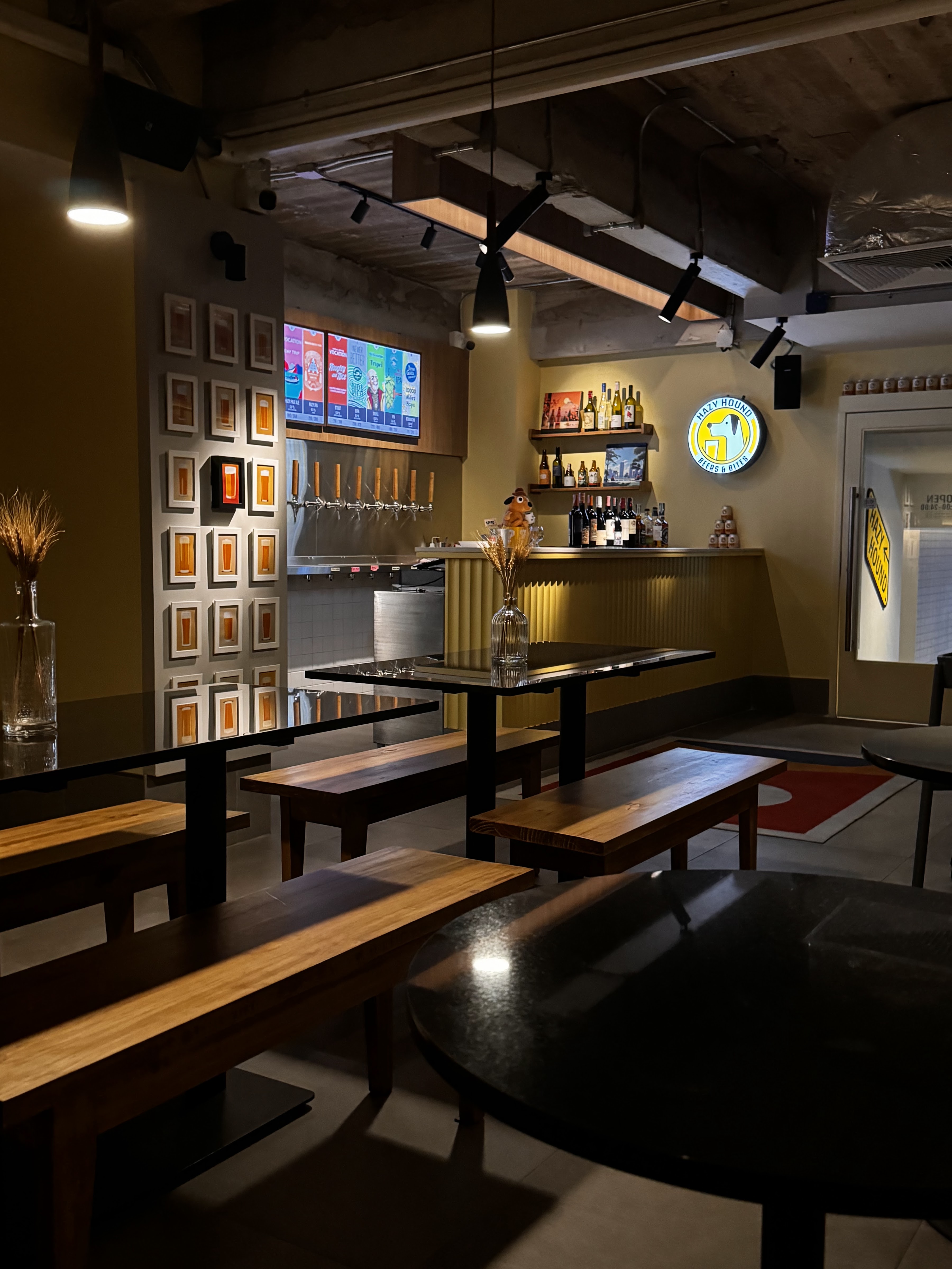 Hazy Hound : Craft Beers & Bites