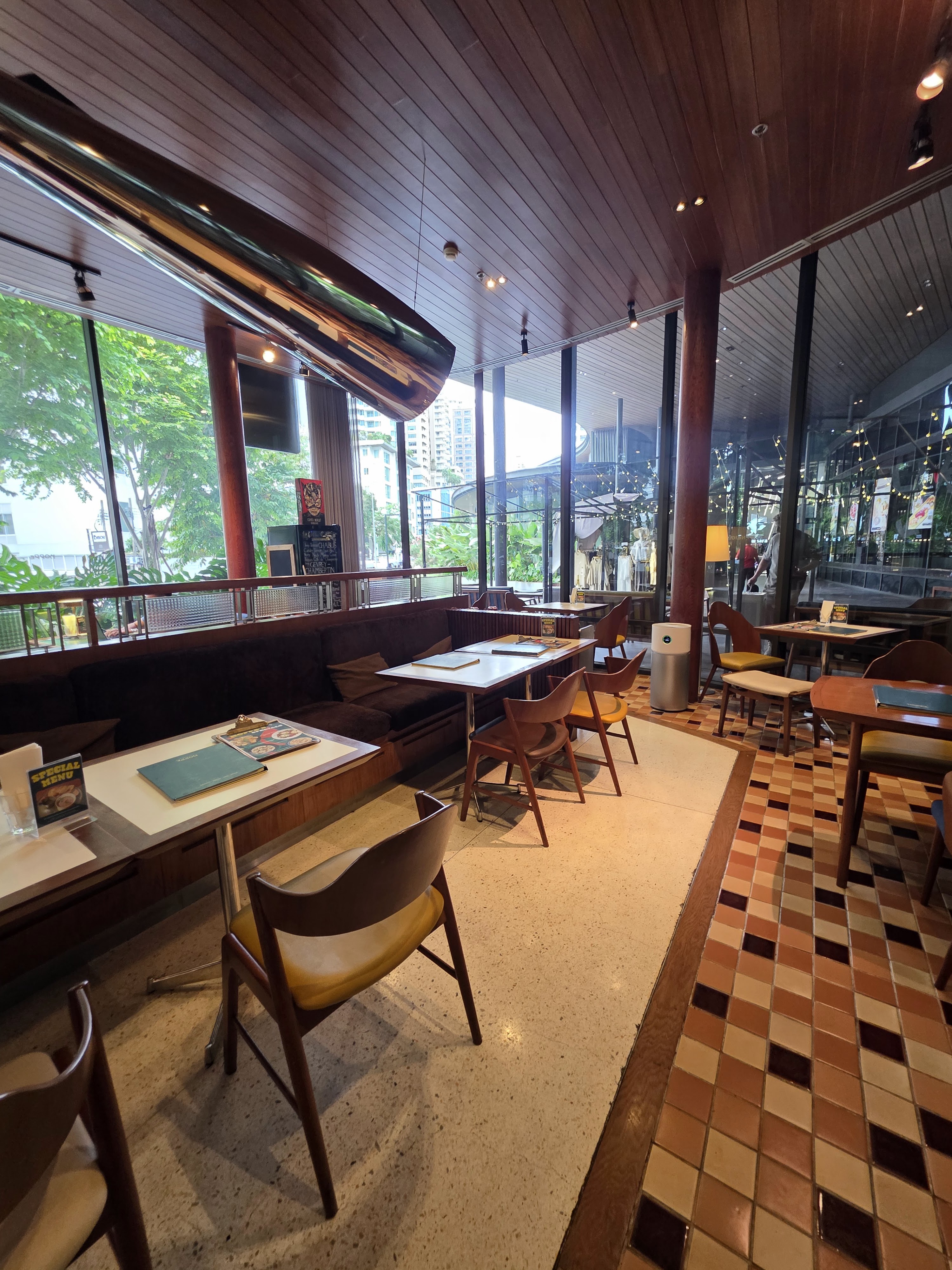 HOPPE Coffeehouse