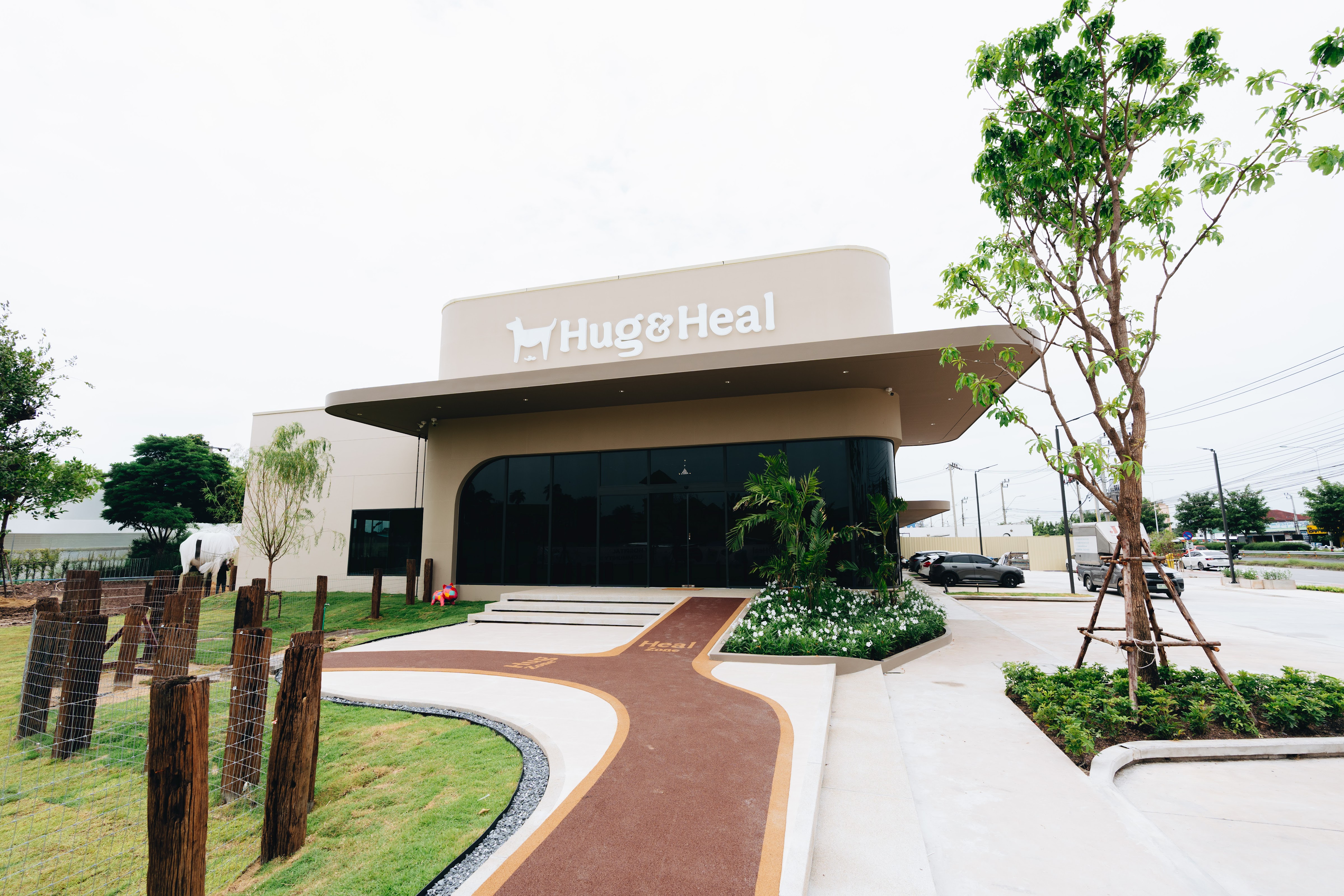 Hug & Heal Pet Hospital