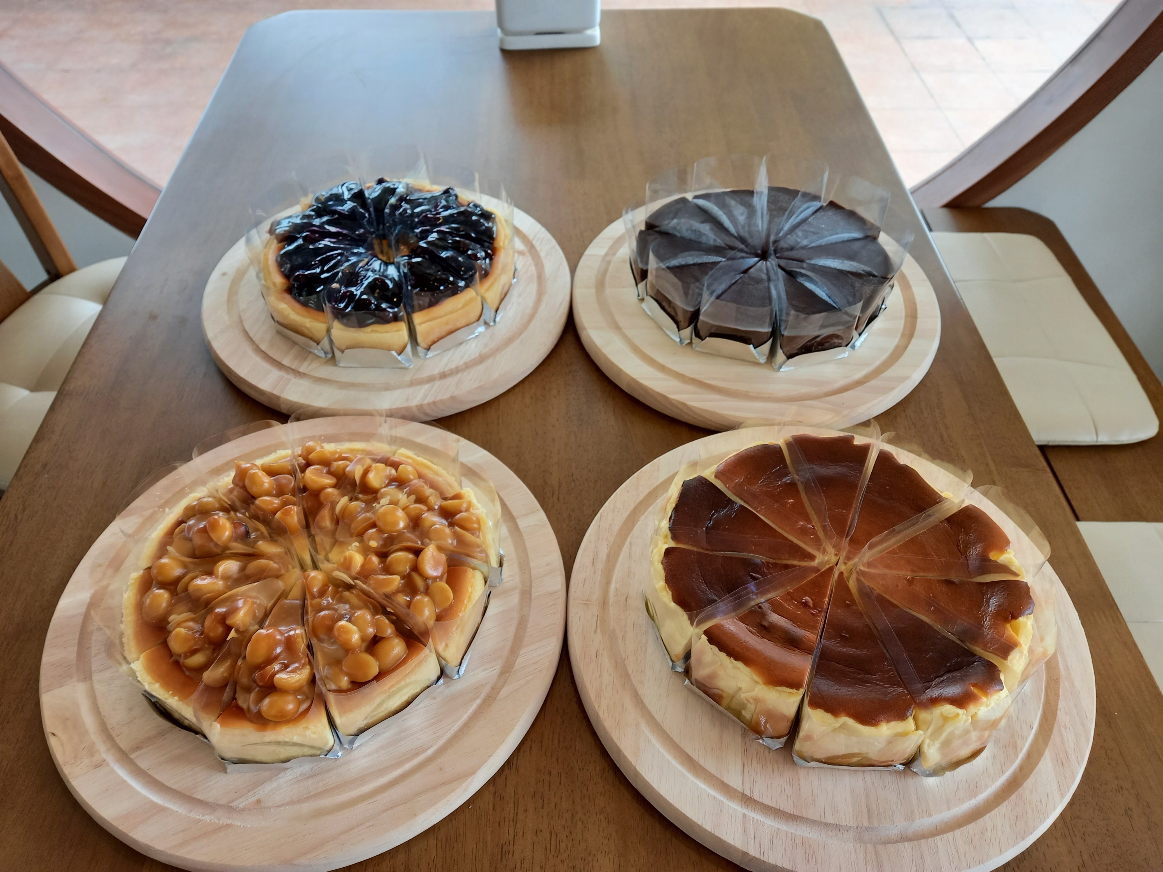 Jeji Cafe & Dessert Shop