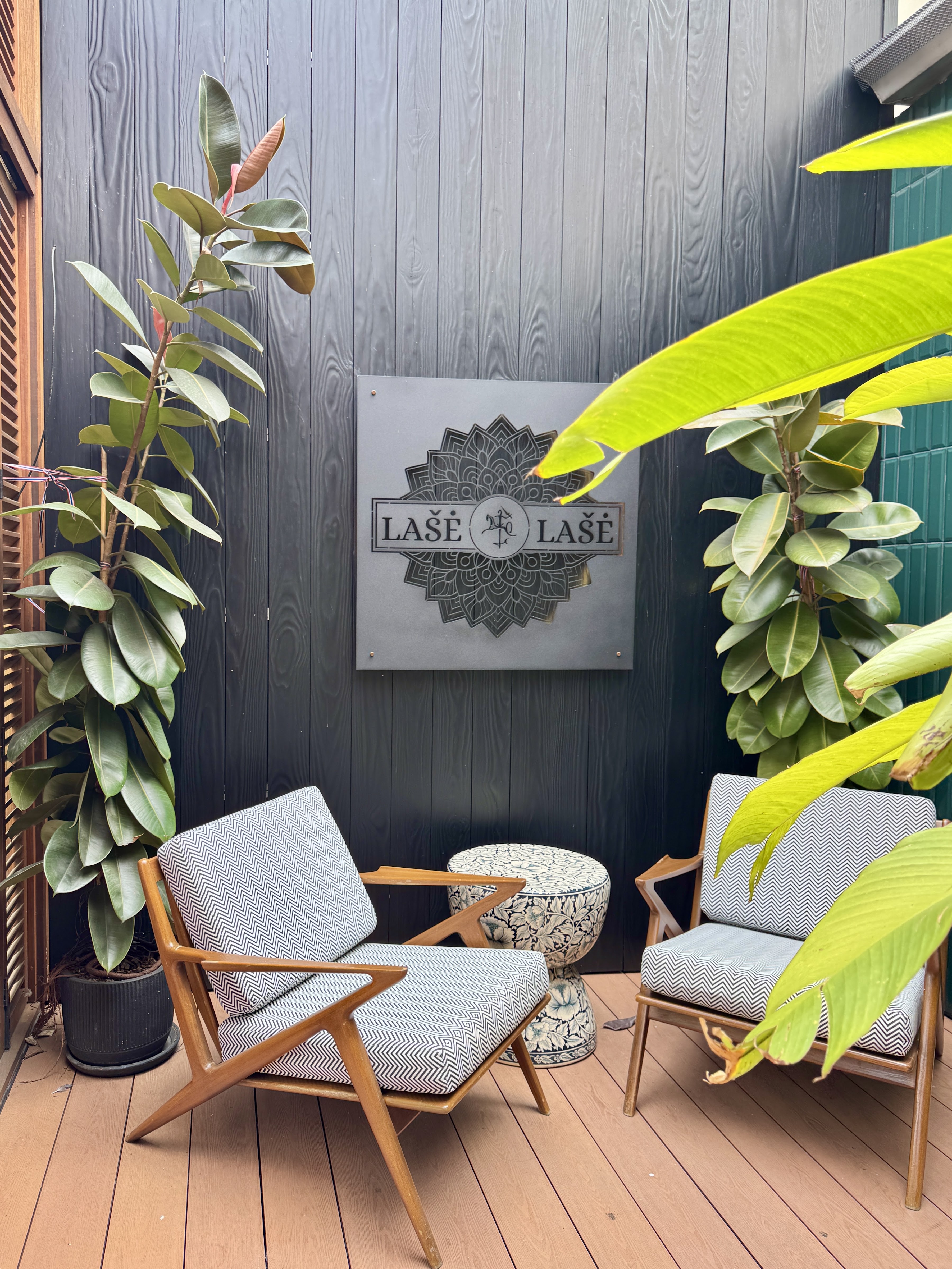 Lase Lase Cafe: Point Ari