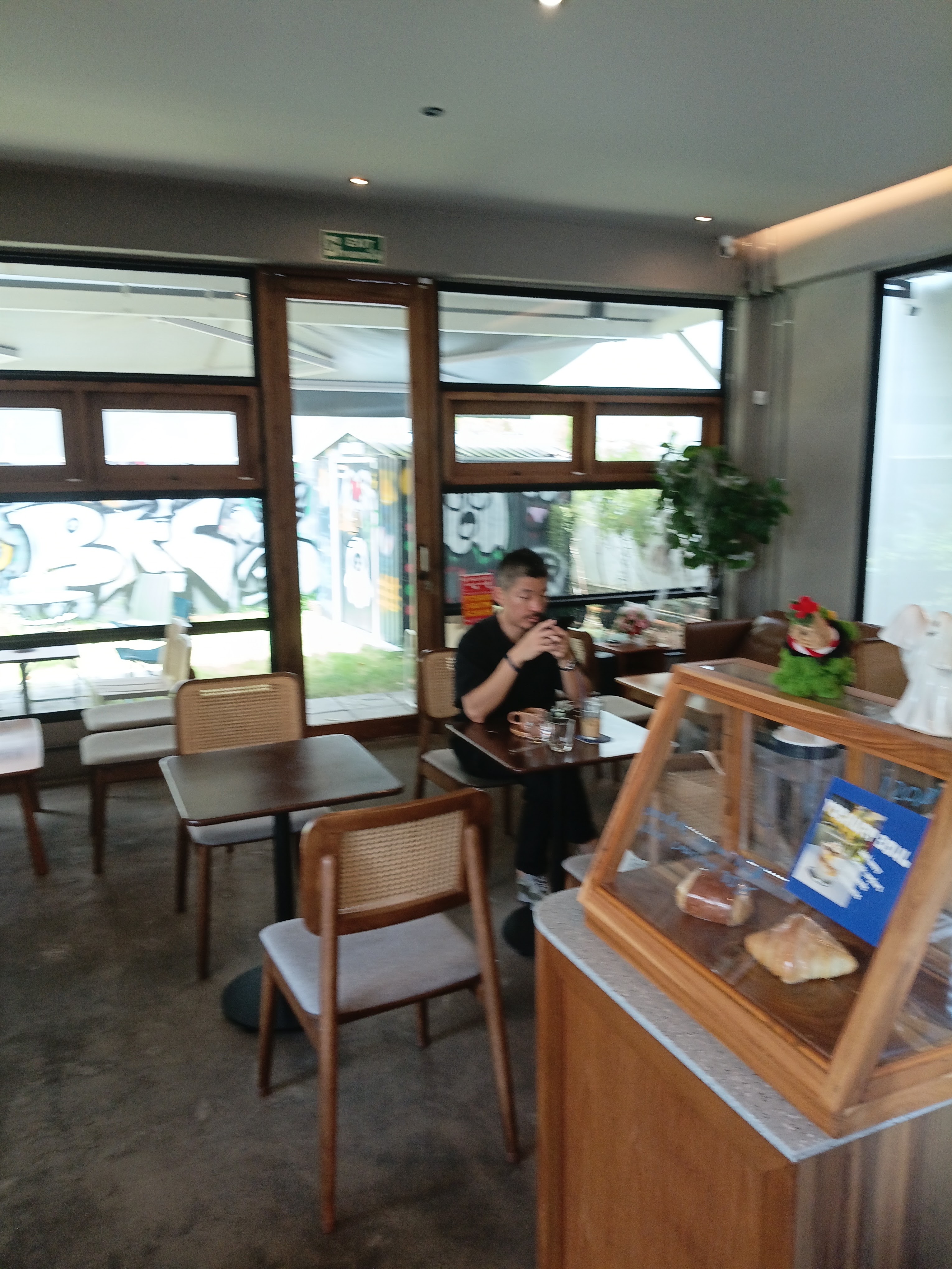 Little Ghost Cafe