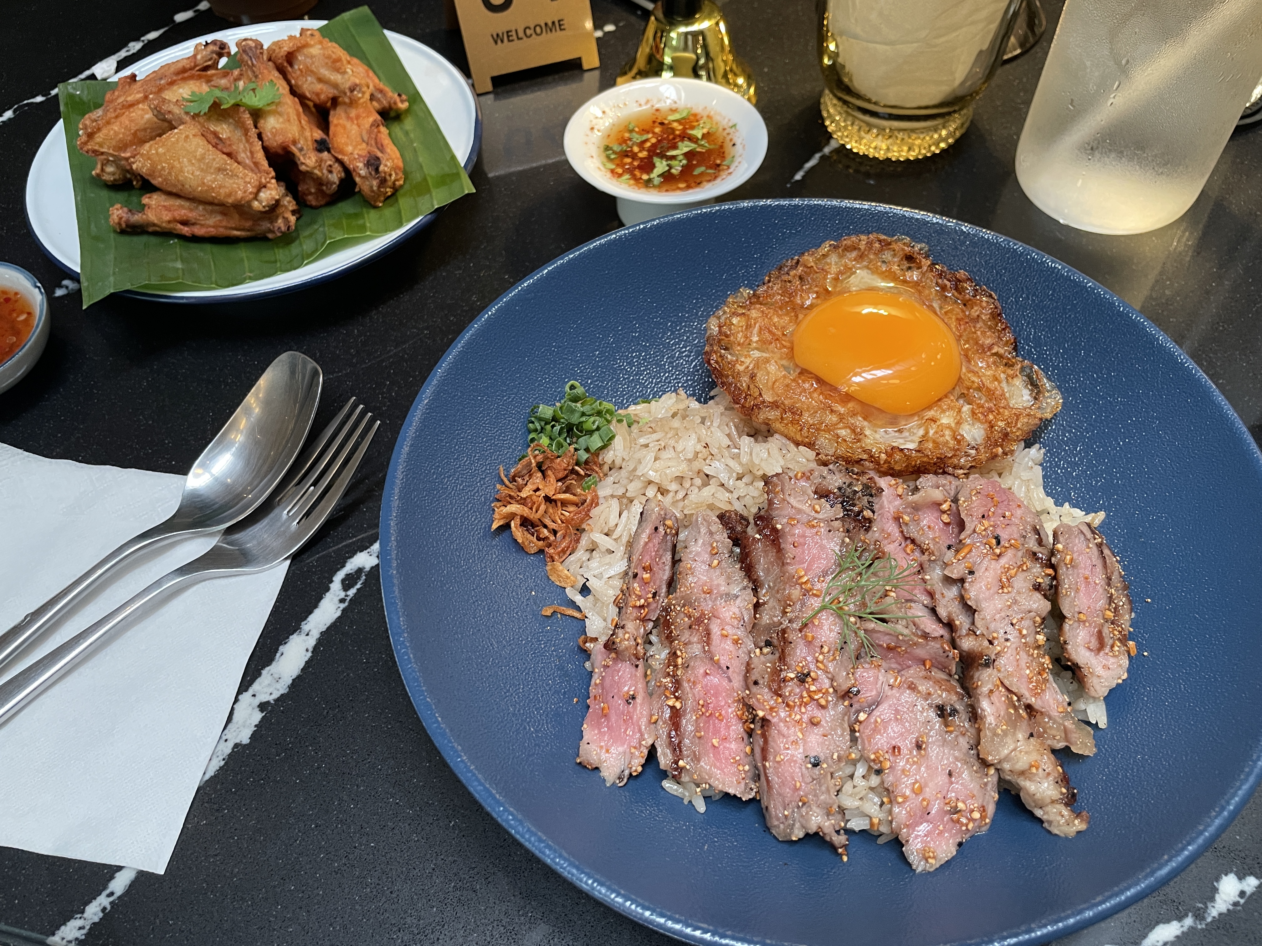 Mitt Restaurant & Space (Pathumwan Branch)