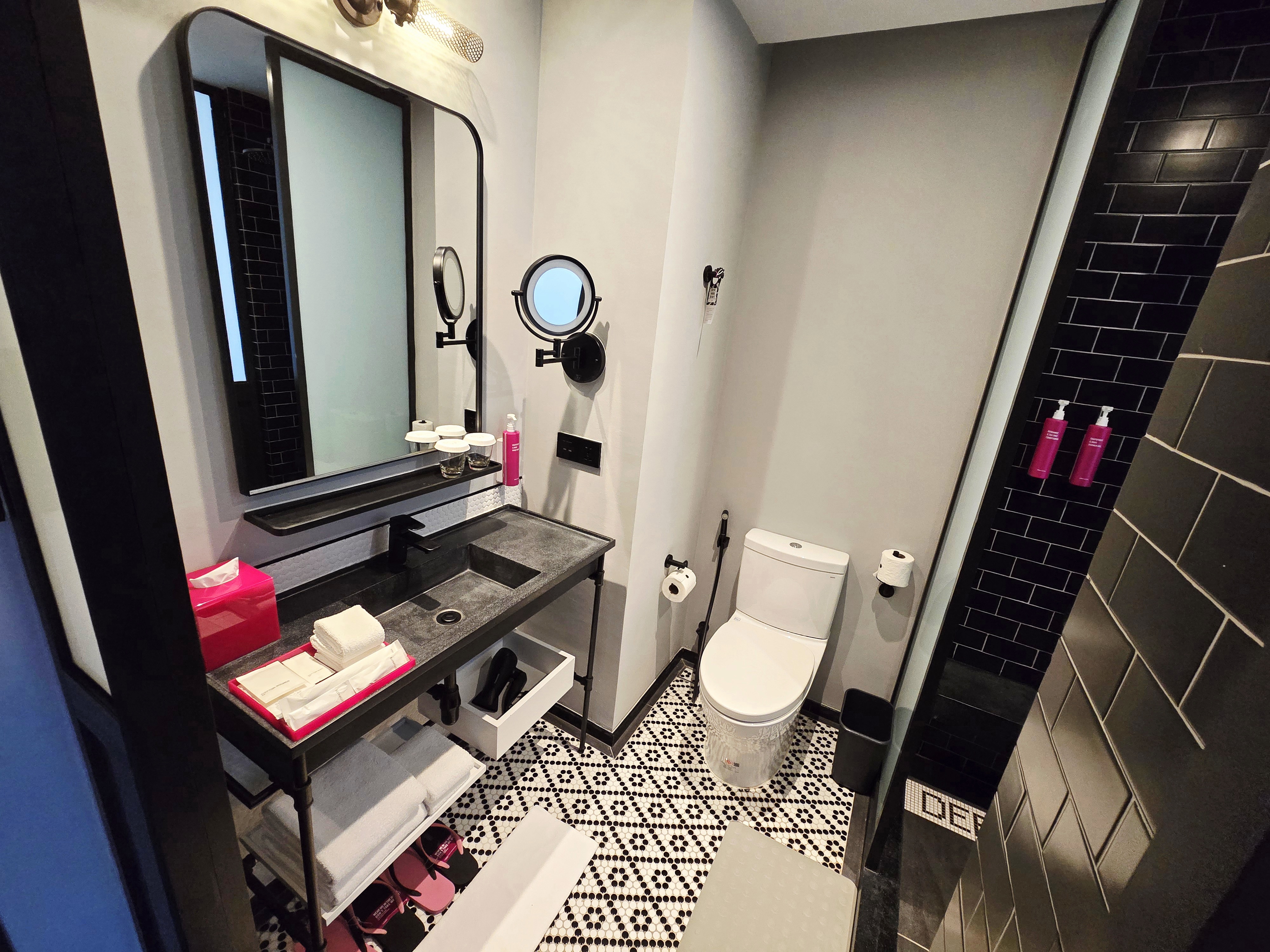 Moxy Bangkok Ratchaprasong