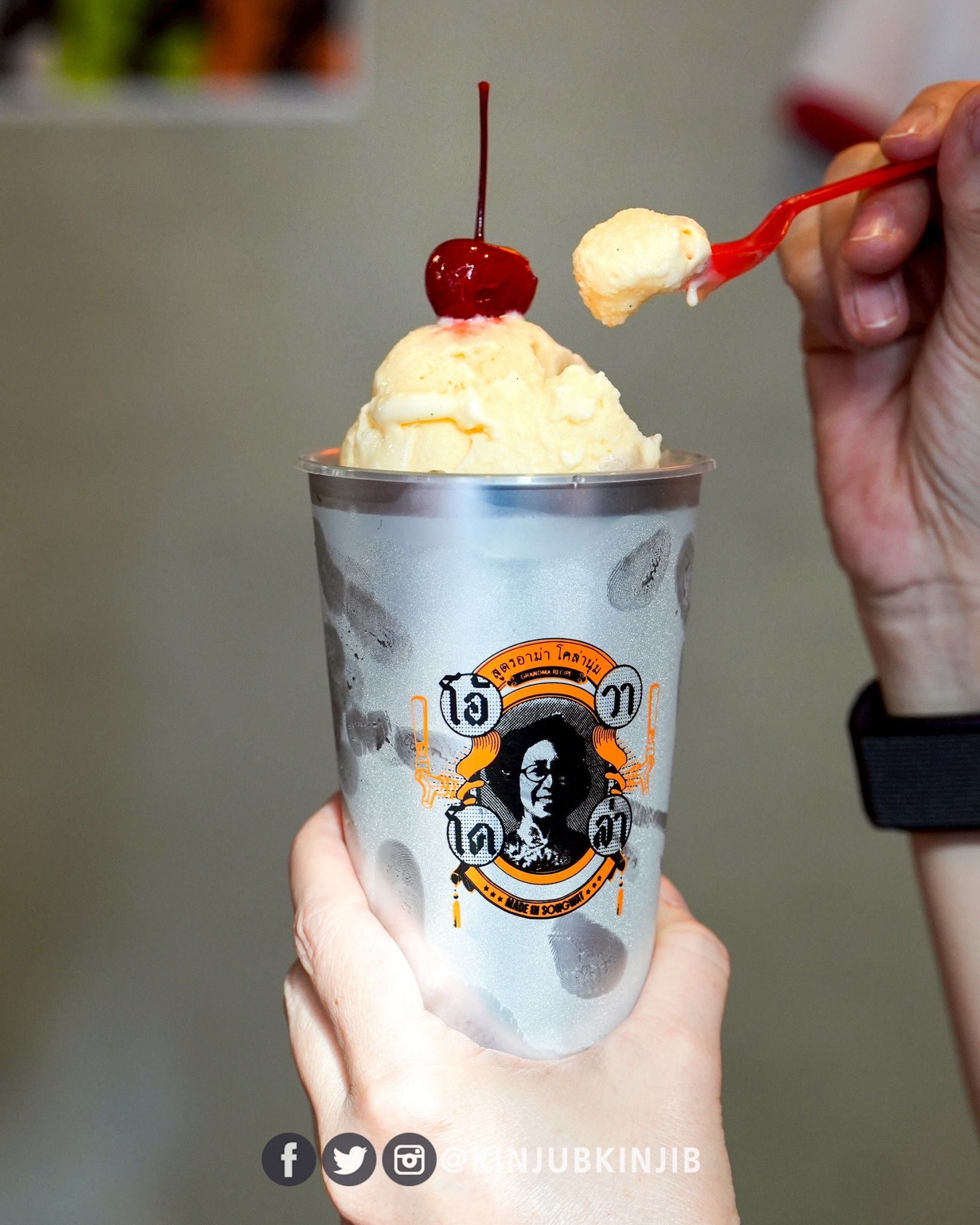 Oh! Vacola: Crafted Cola & Hotdog