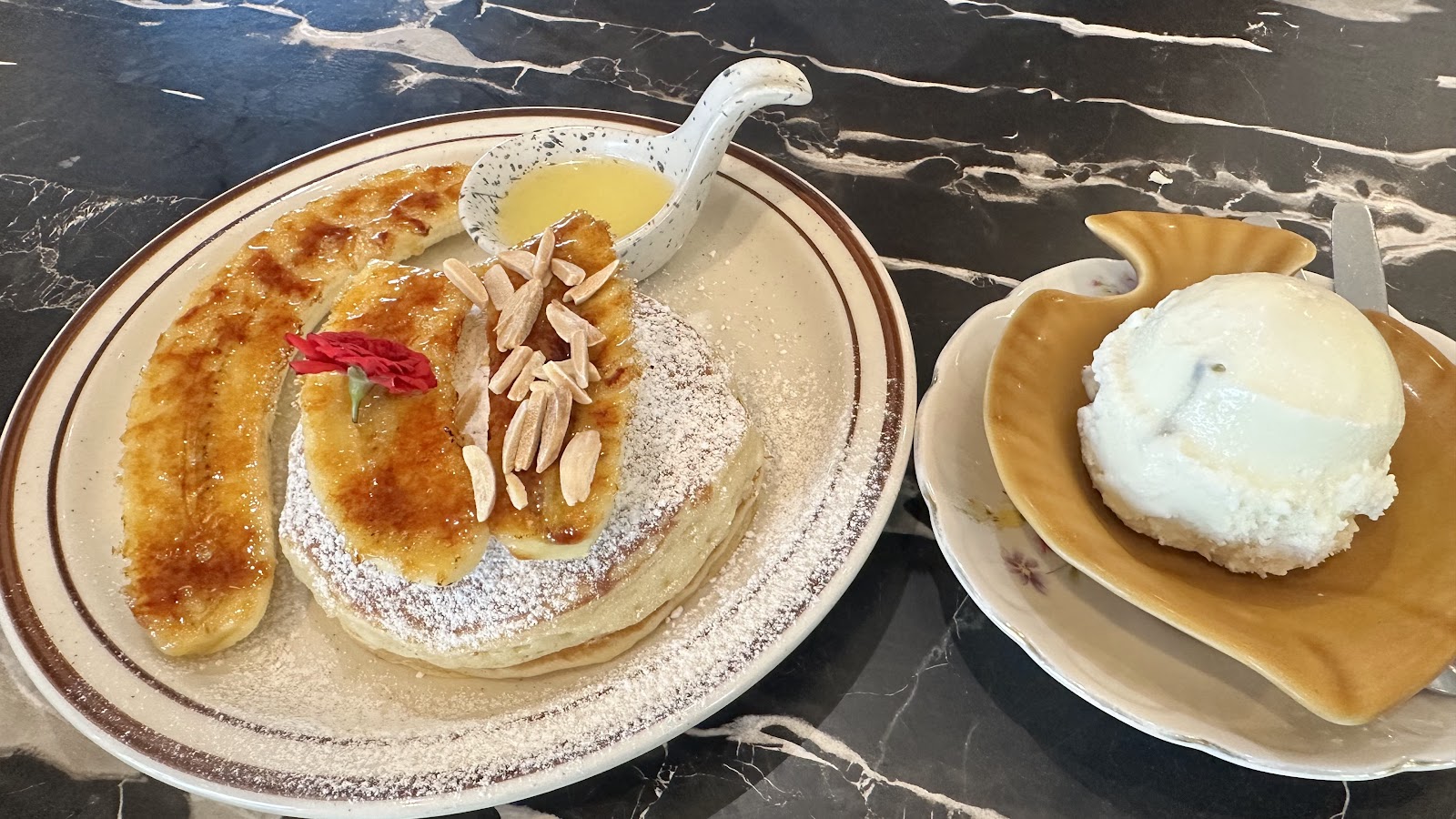 Mililin Cafe & Eatery