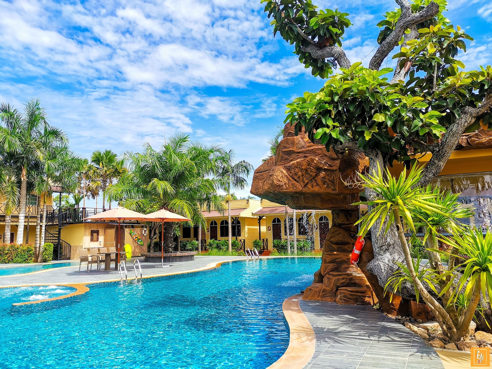 Cowboy Farm Resort Pattaya
