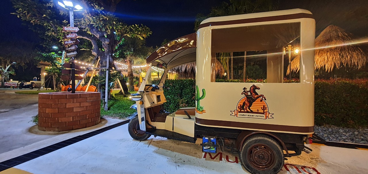 Cowboy Farm Resort Pattaya