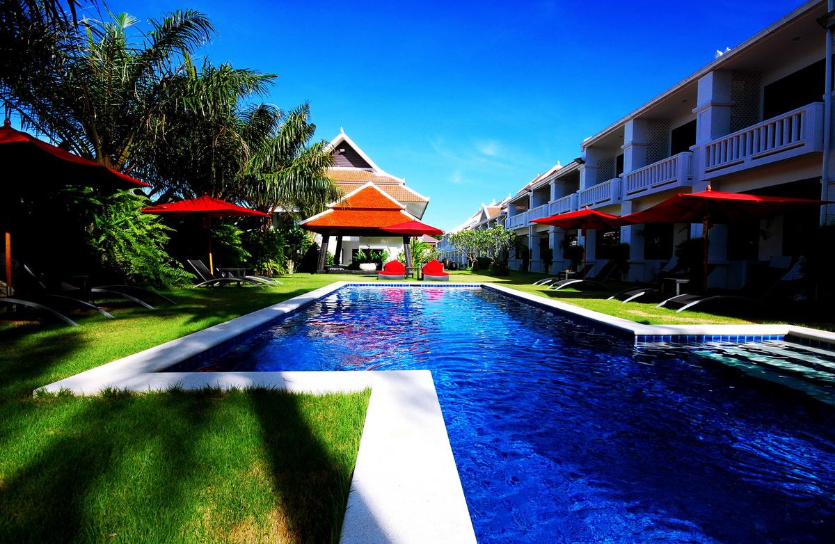 Palm Grove Resort