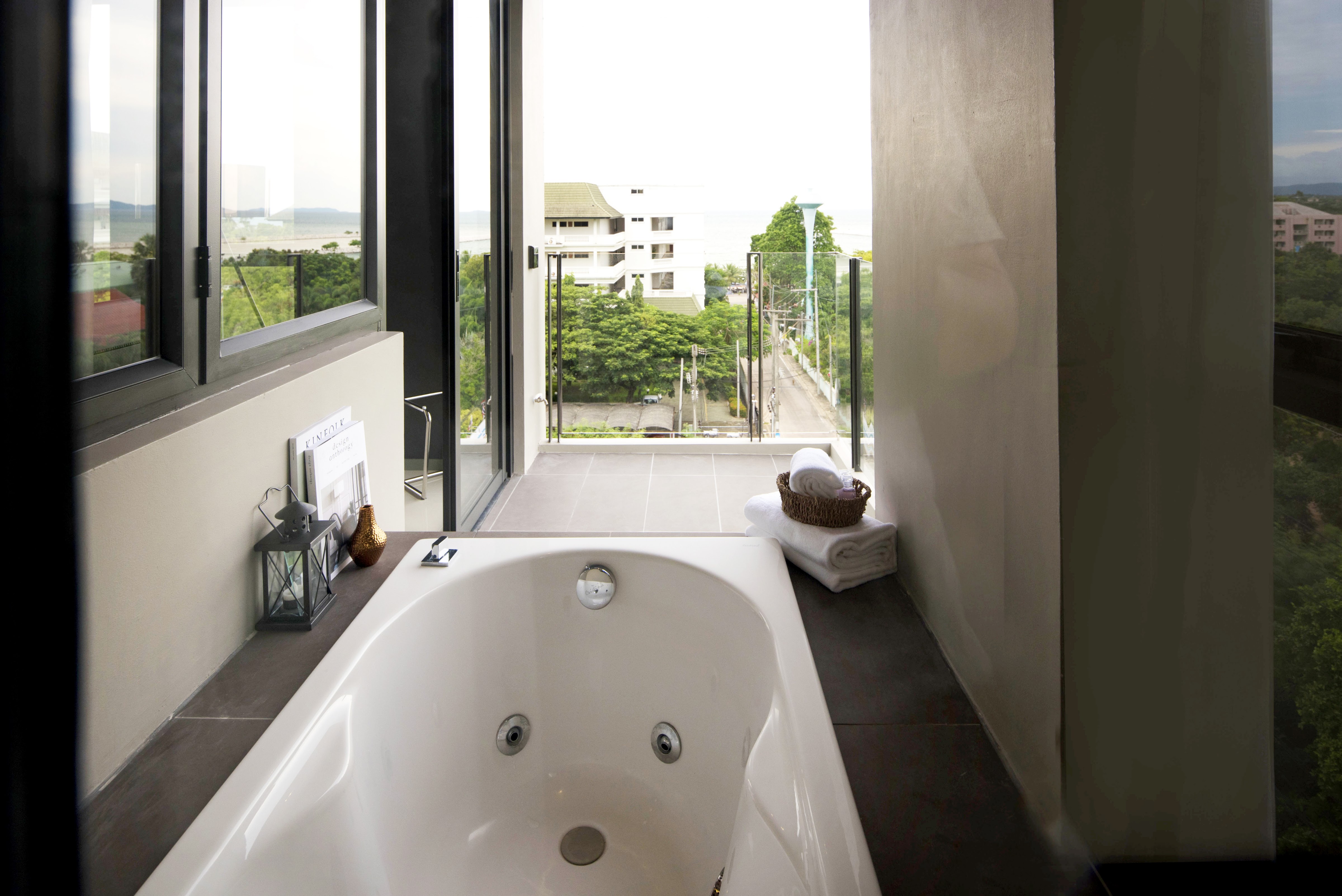 Seaphere Pattaya Hotel by Elite Suites