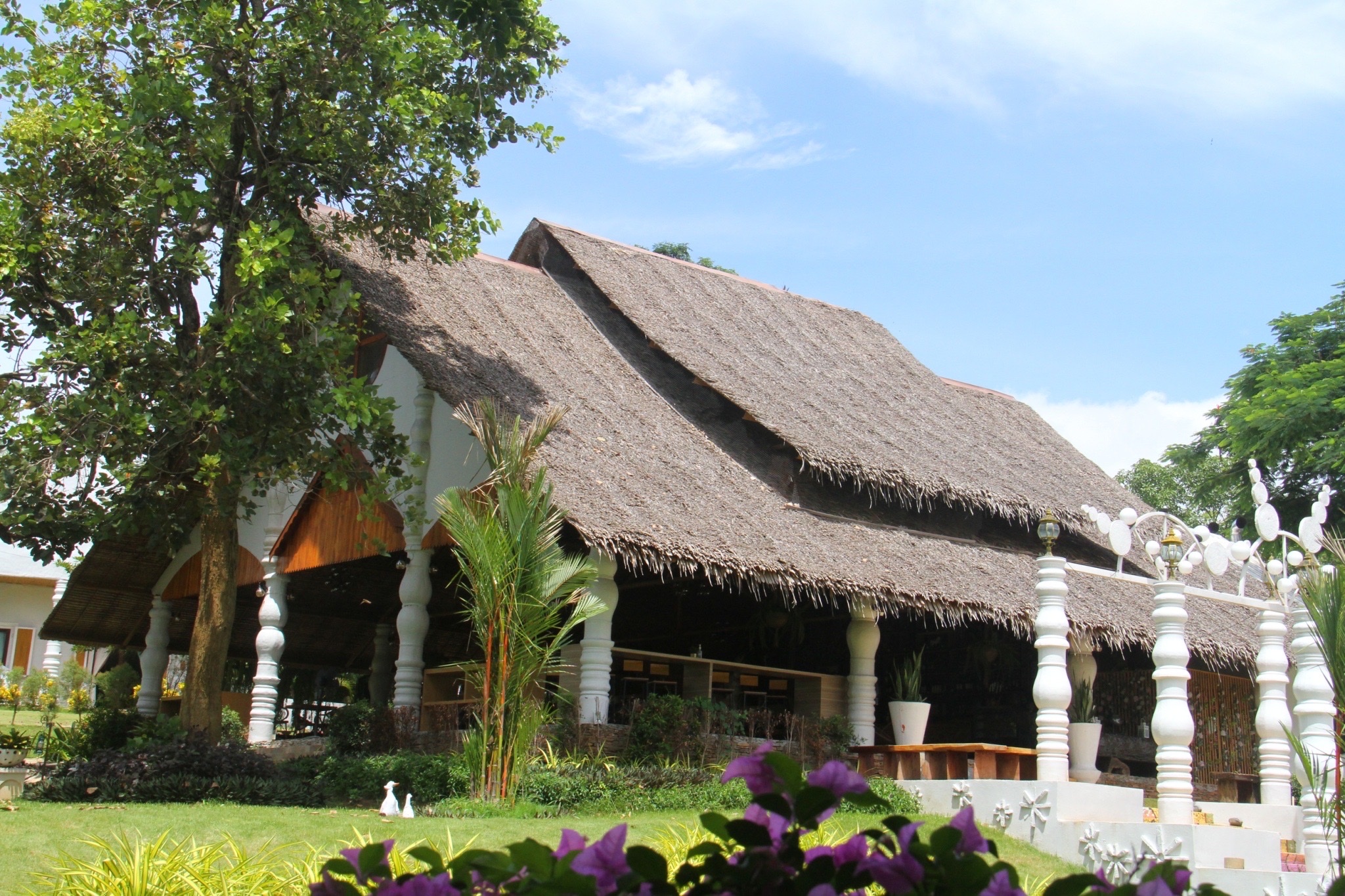River Kwai Kiri Resort