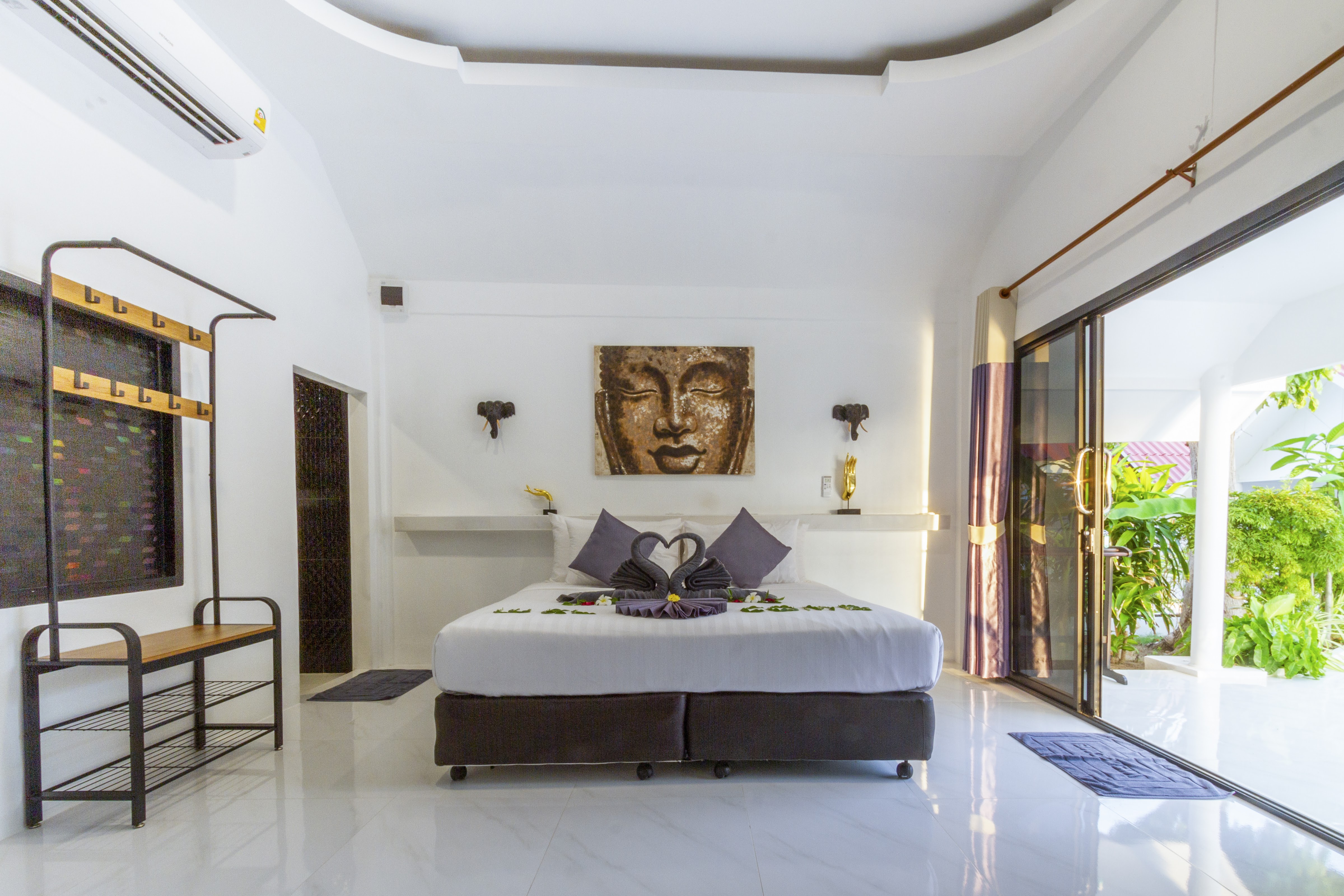 El Pillax Lanta Resort