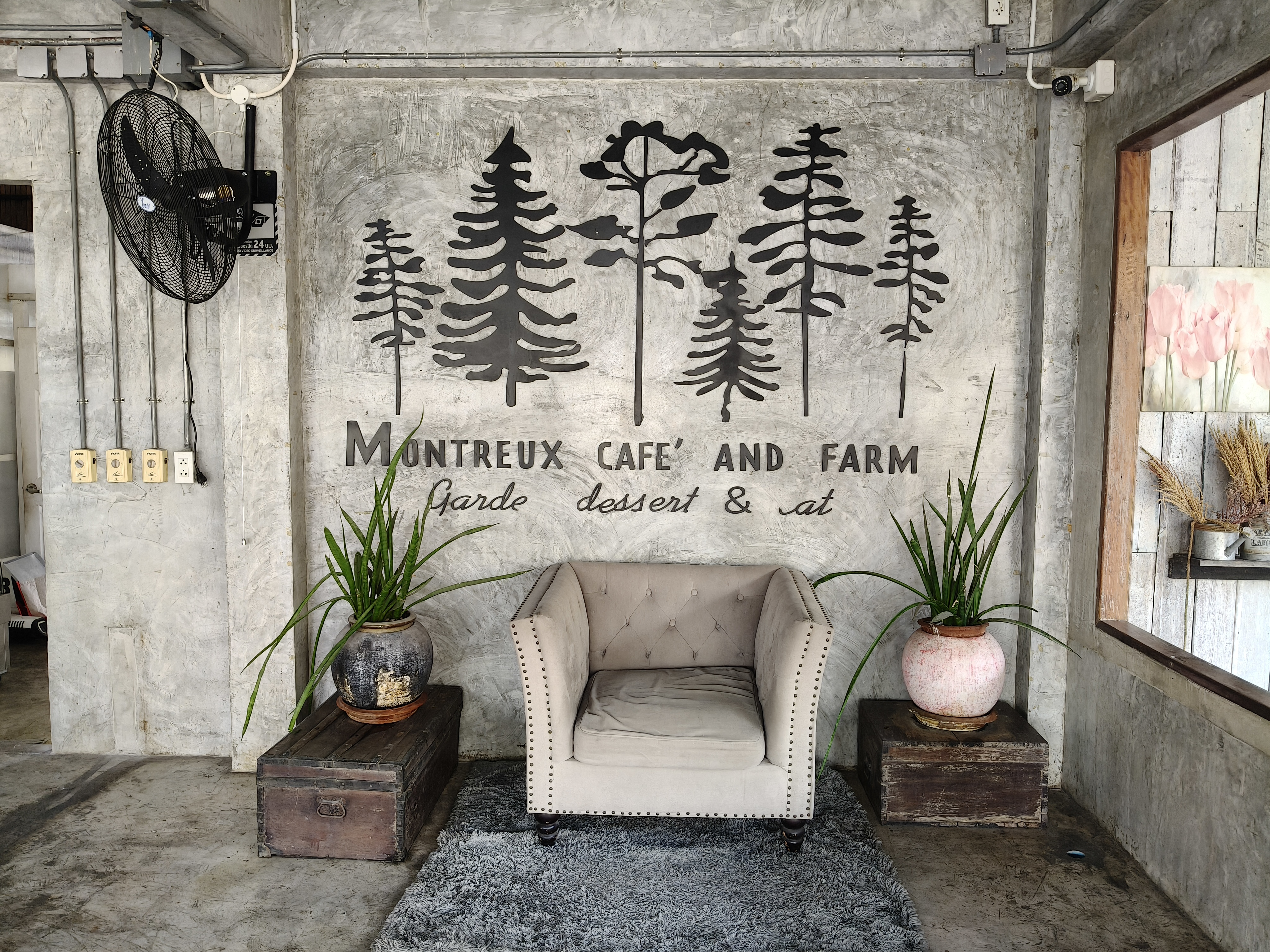 Montreux Cafe and Farm