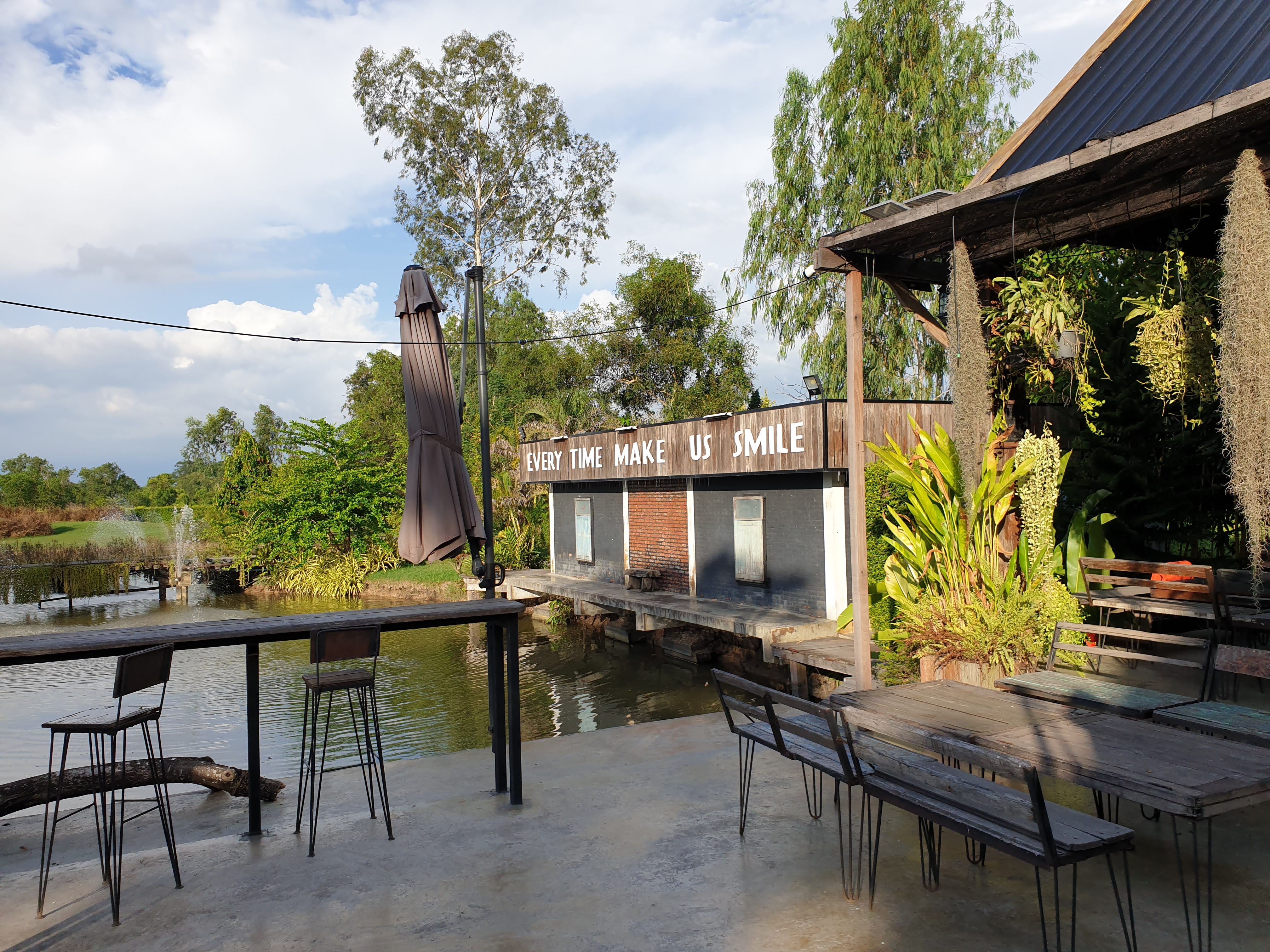 Montreux Cafe and Farm