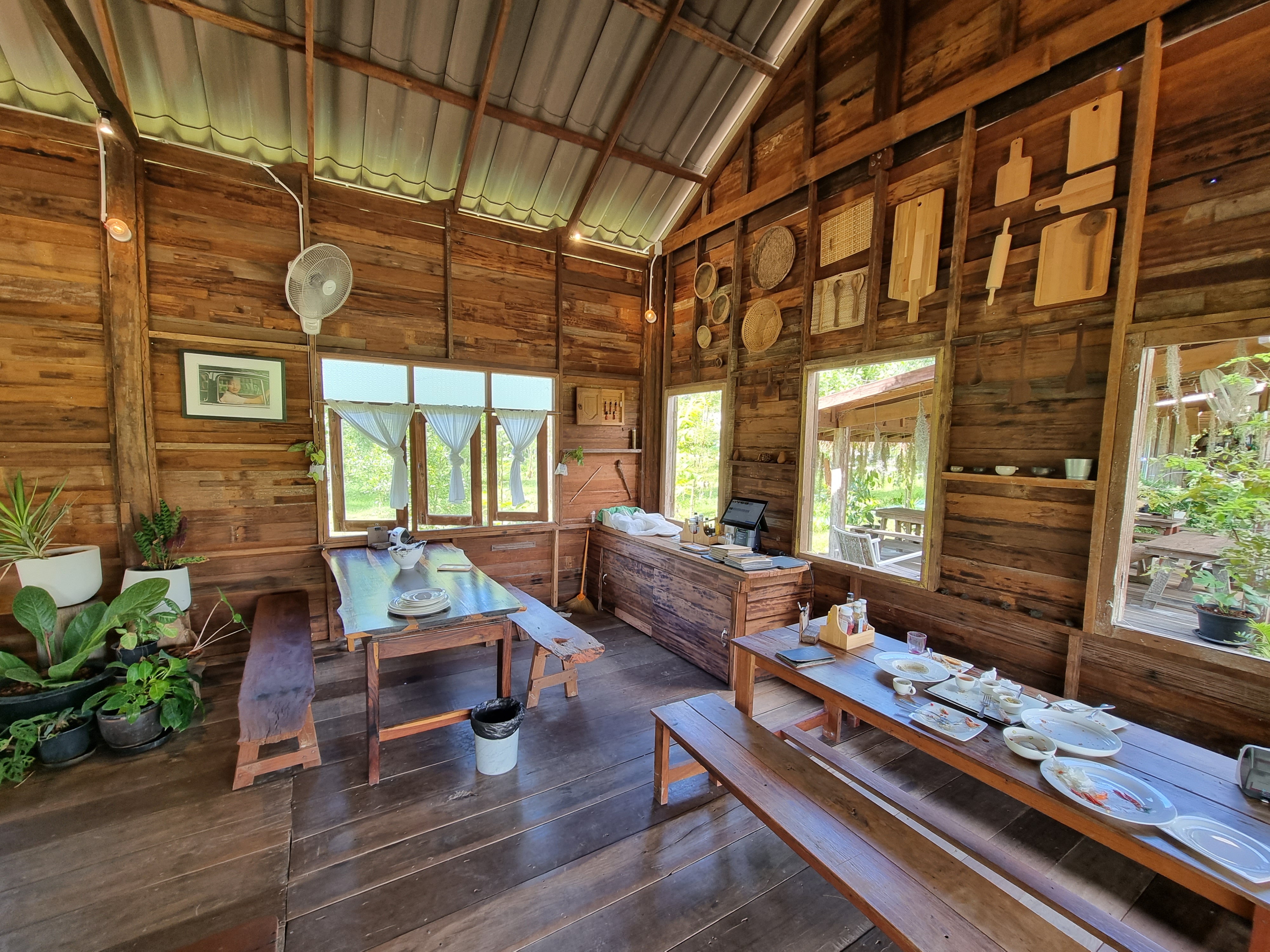 Tawe Organic Farm & Cafe