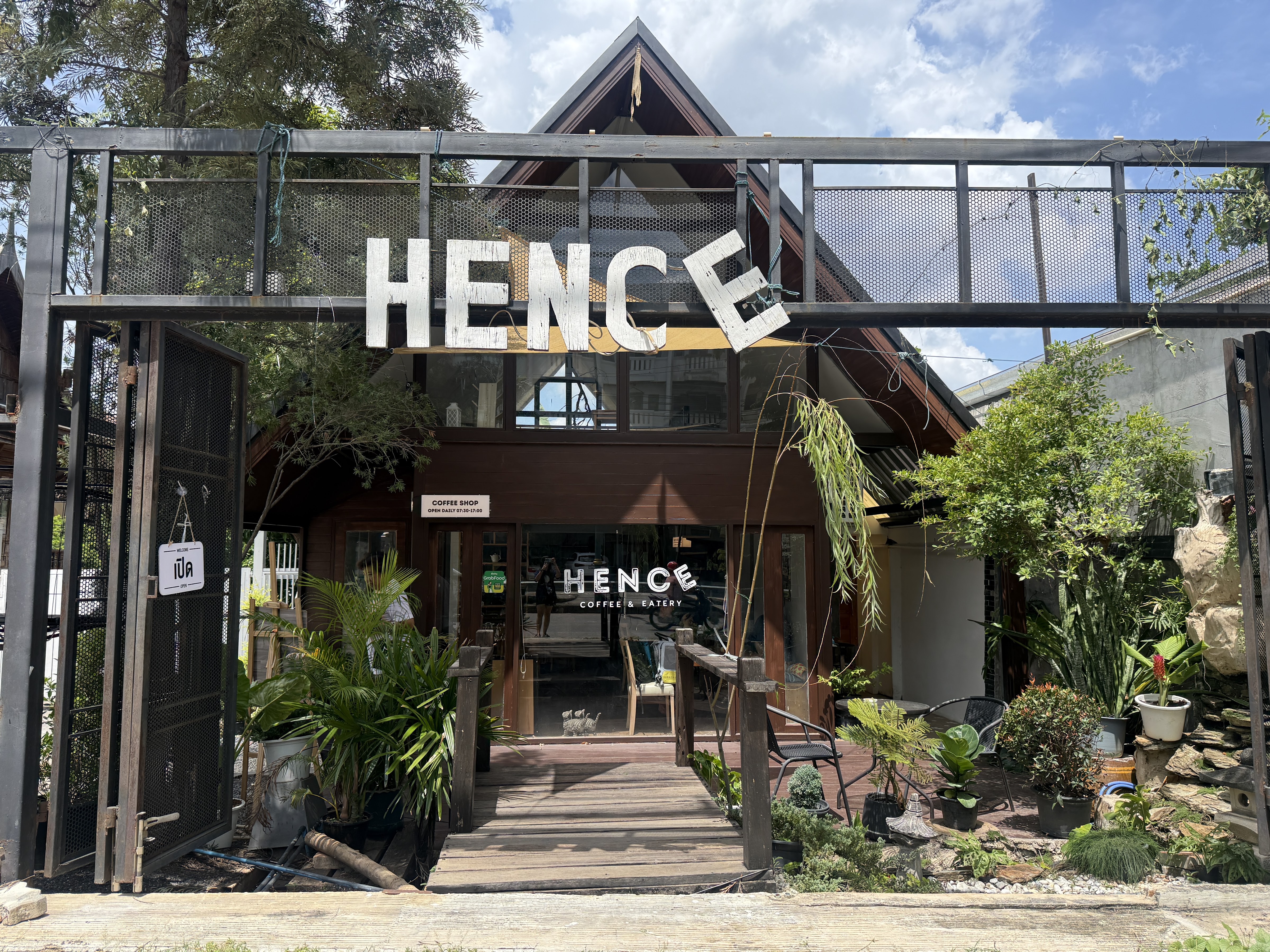 Hence | Coffee & Eatery