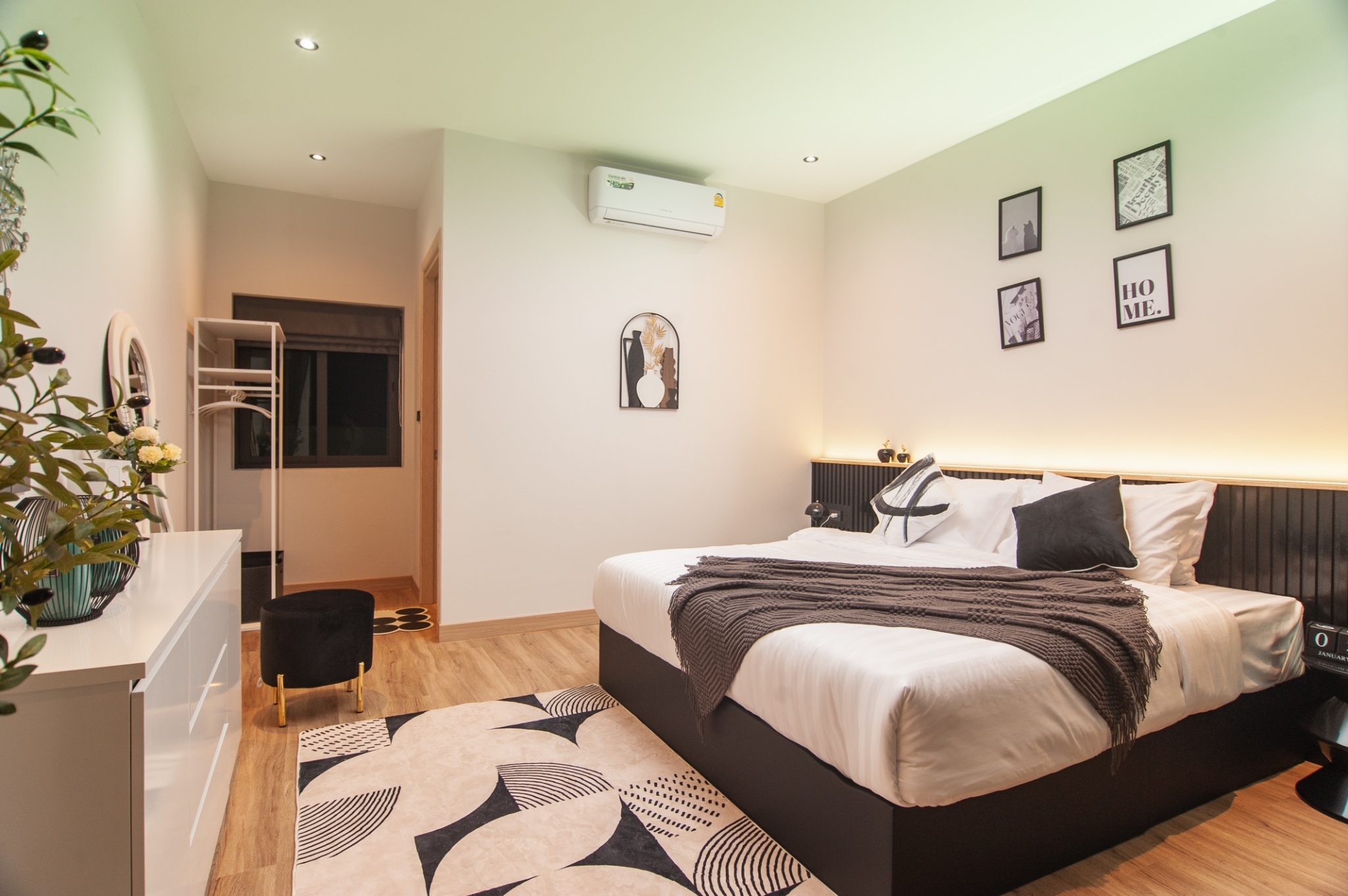 REEVA RESIDENCE