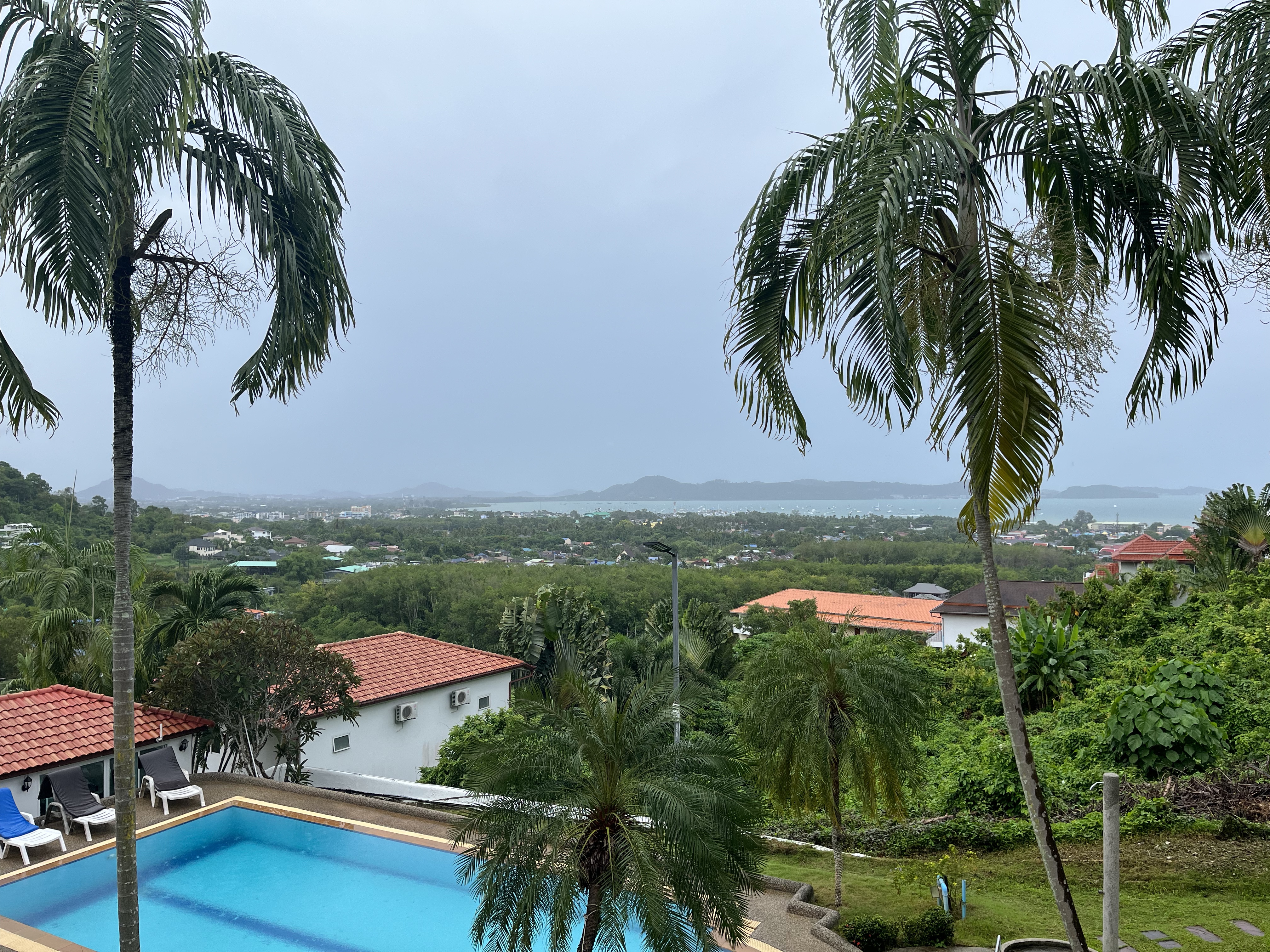Asava Rawai Sea View Private Resort