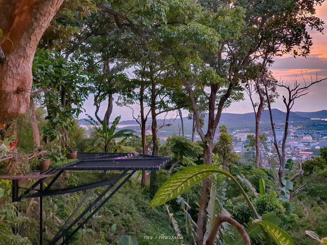 Khao Rang Breeze Restaurant