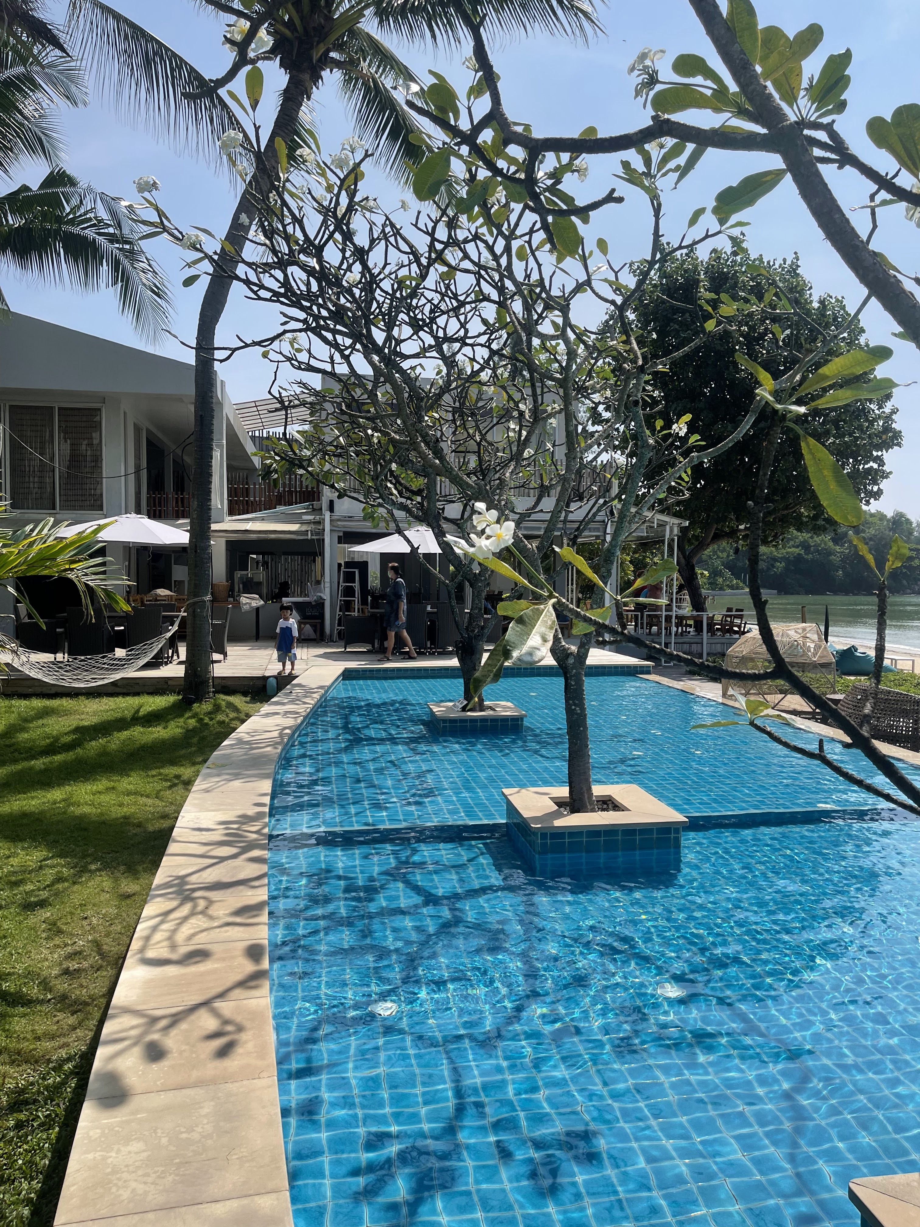 Bari Lamai Resort