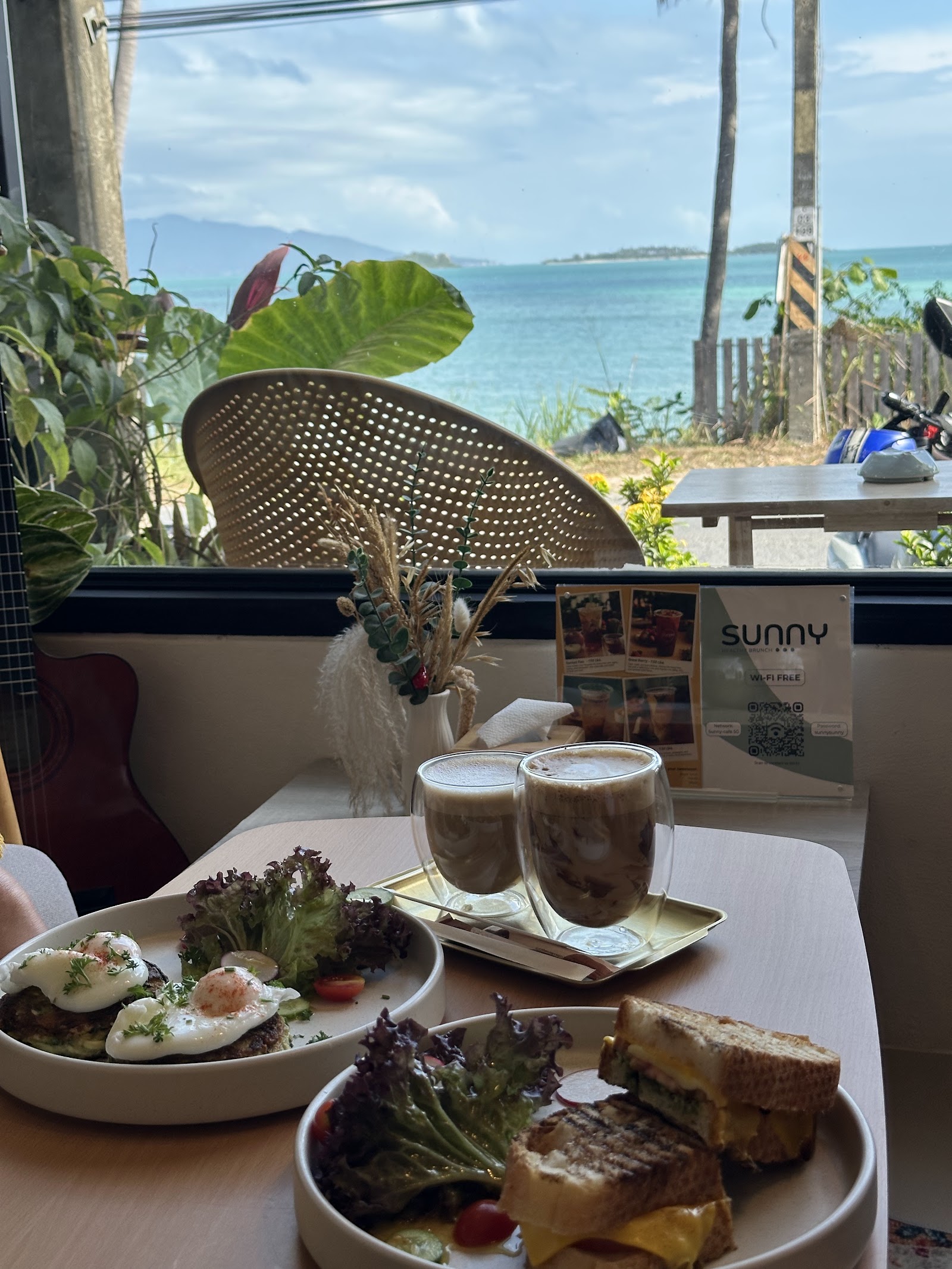 SUNNY cafe viewpoint
