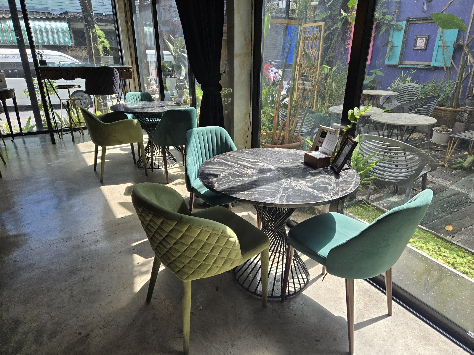 The Road Less Travelled Cafe Bistro